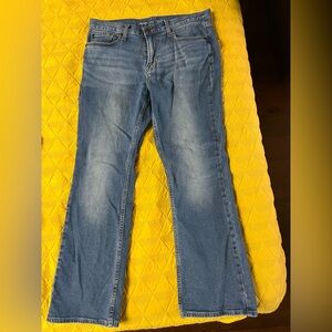Old Navy medium wash bootcut jeans. Size 34x30.